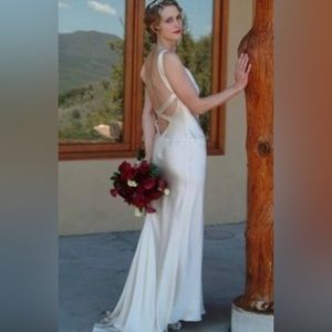 Eureka wedding gown